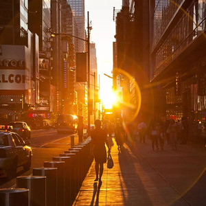 美女直播脱衣被操
